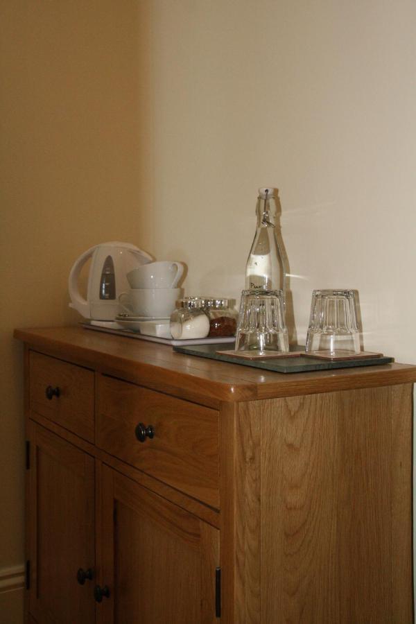 Ebberley Escapes Bed and Breakfast Great Torrington Esterno foto