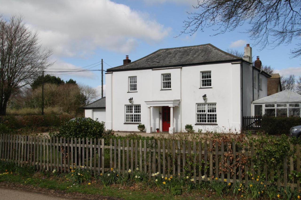 Ebberley Escapes Bed and Breakfast Great Torrington Esterno foto